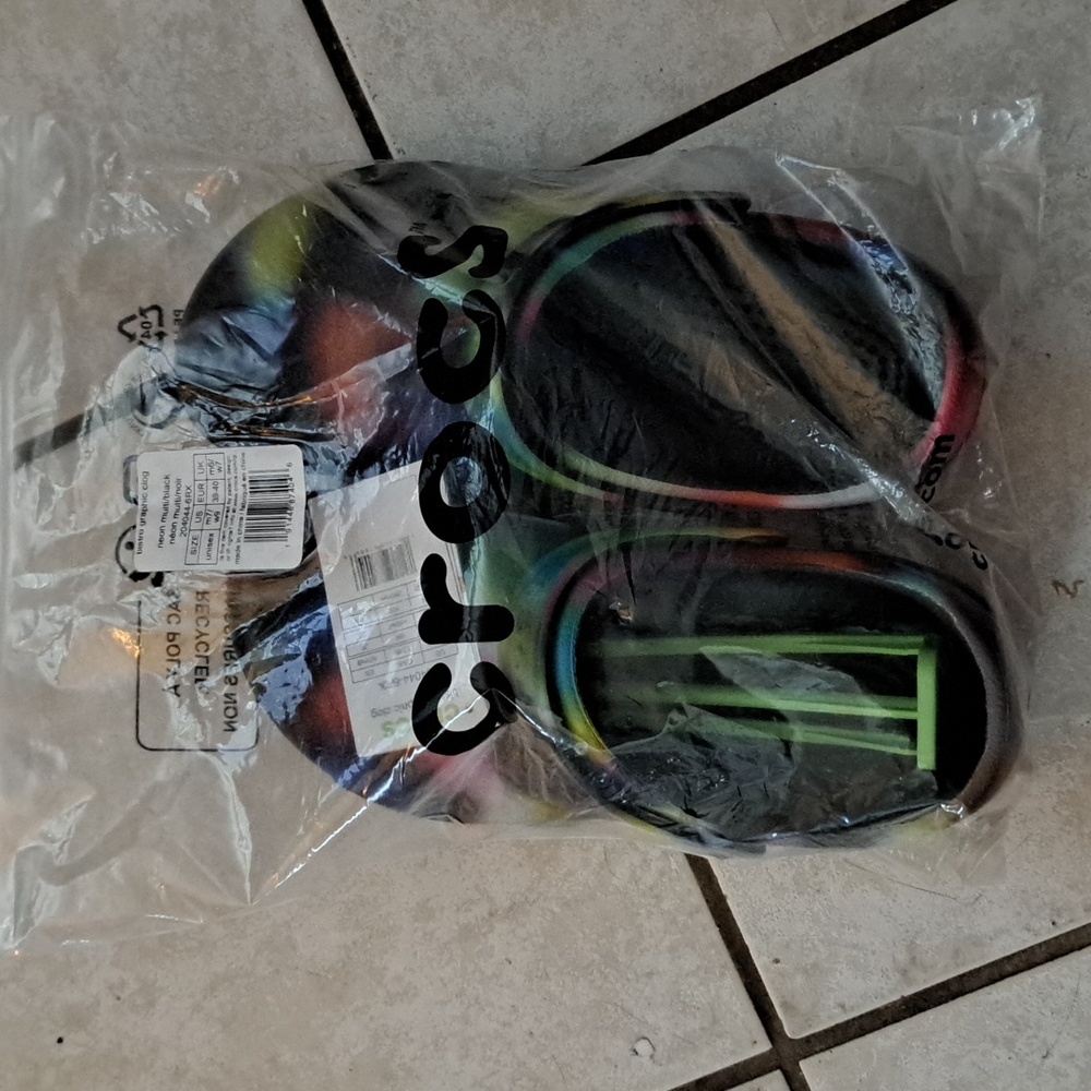 Professional Crocs tie dye